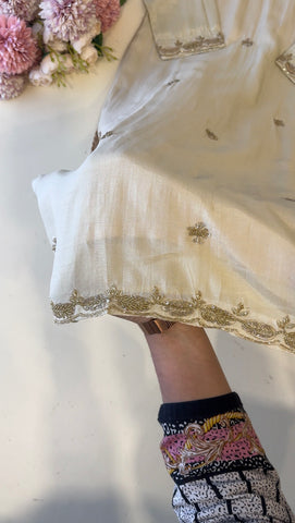 Silk Handworked straight cut suit