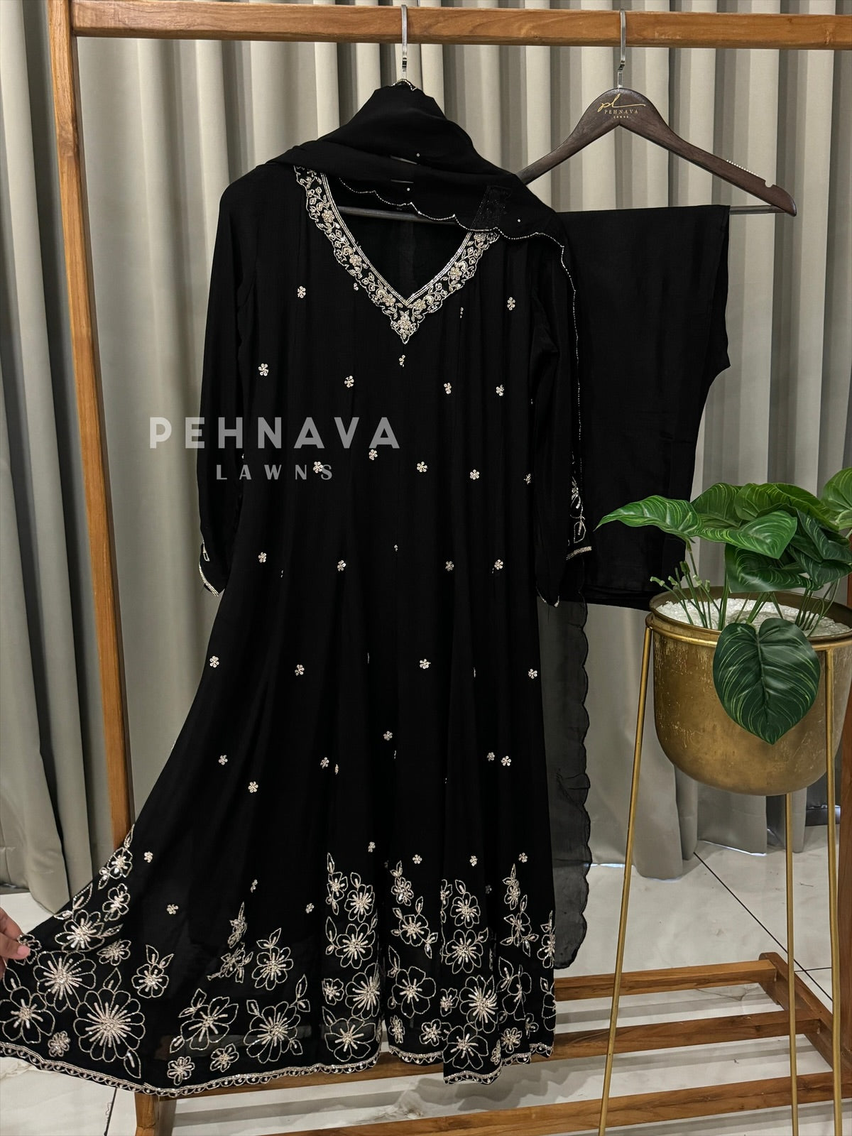 Heavy Party Wear Suit