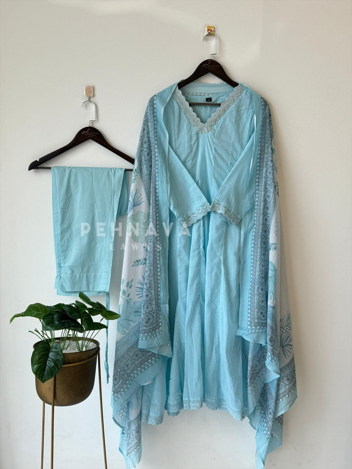 V-Neck Lace Trimed Anarkali Suit-6/D261 - Pehnava Lawns