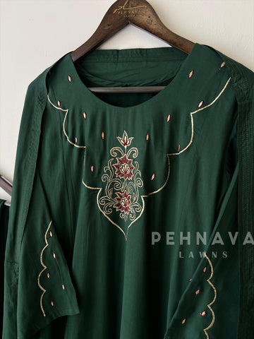 Embroidered Neck Suit - Pehnava Lawns