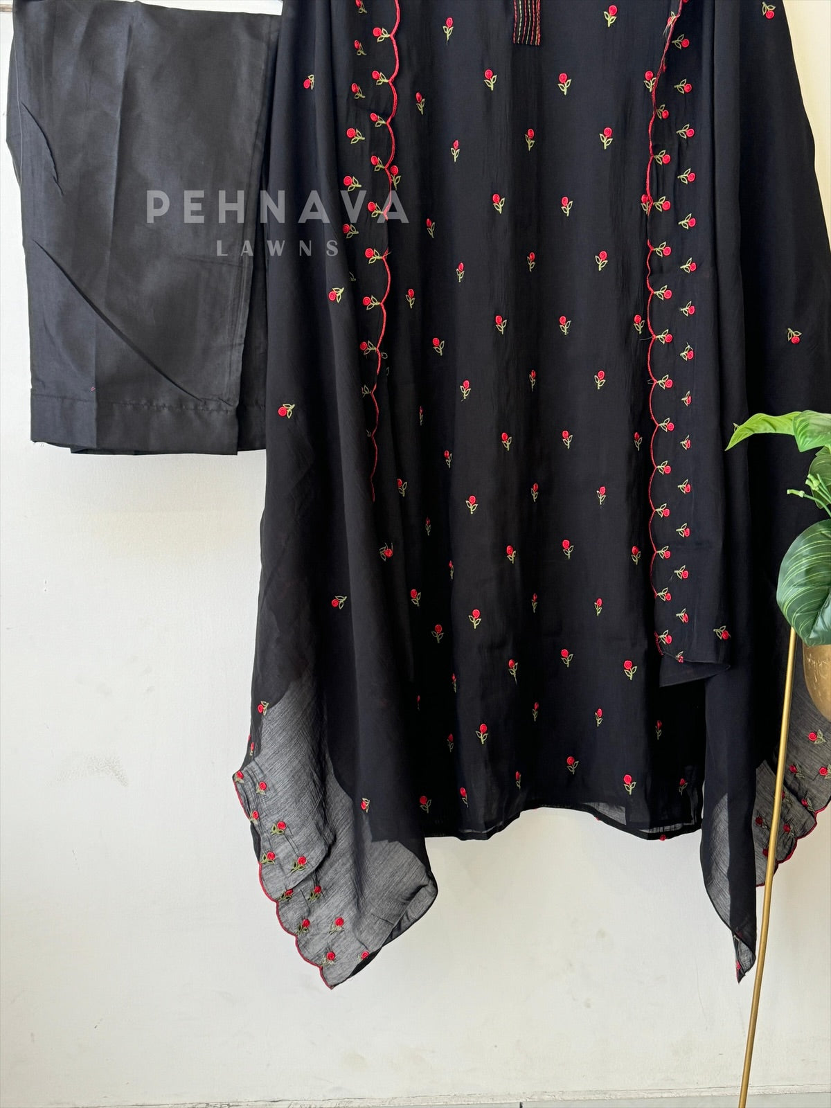 Floral Embroidered Suit set 12694