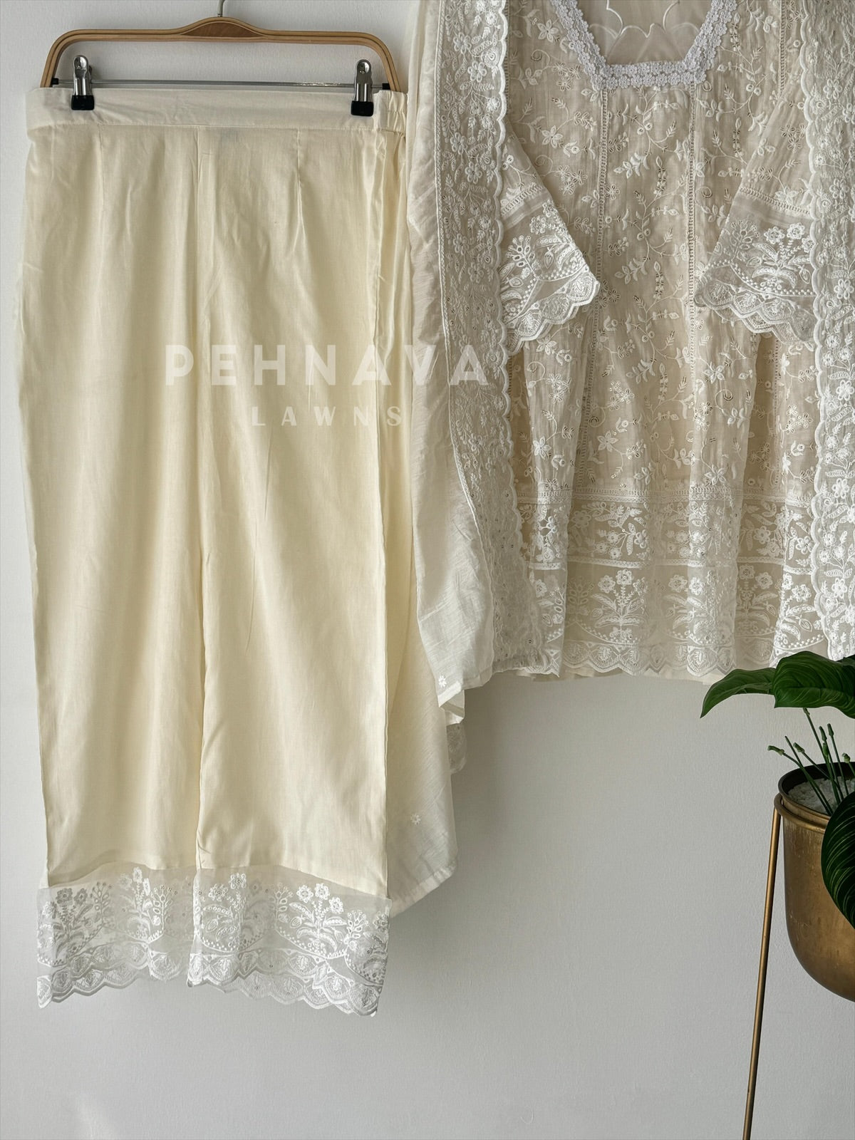 Rich Embroidered Suit - Pehnava Lawns
