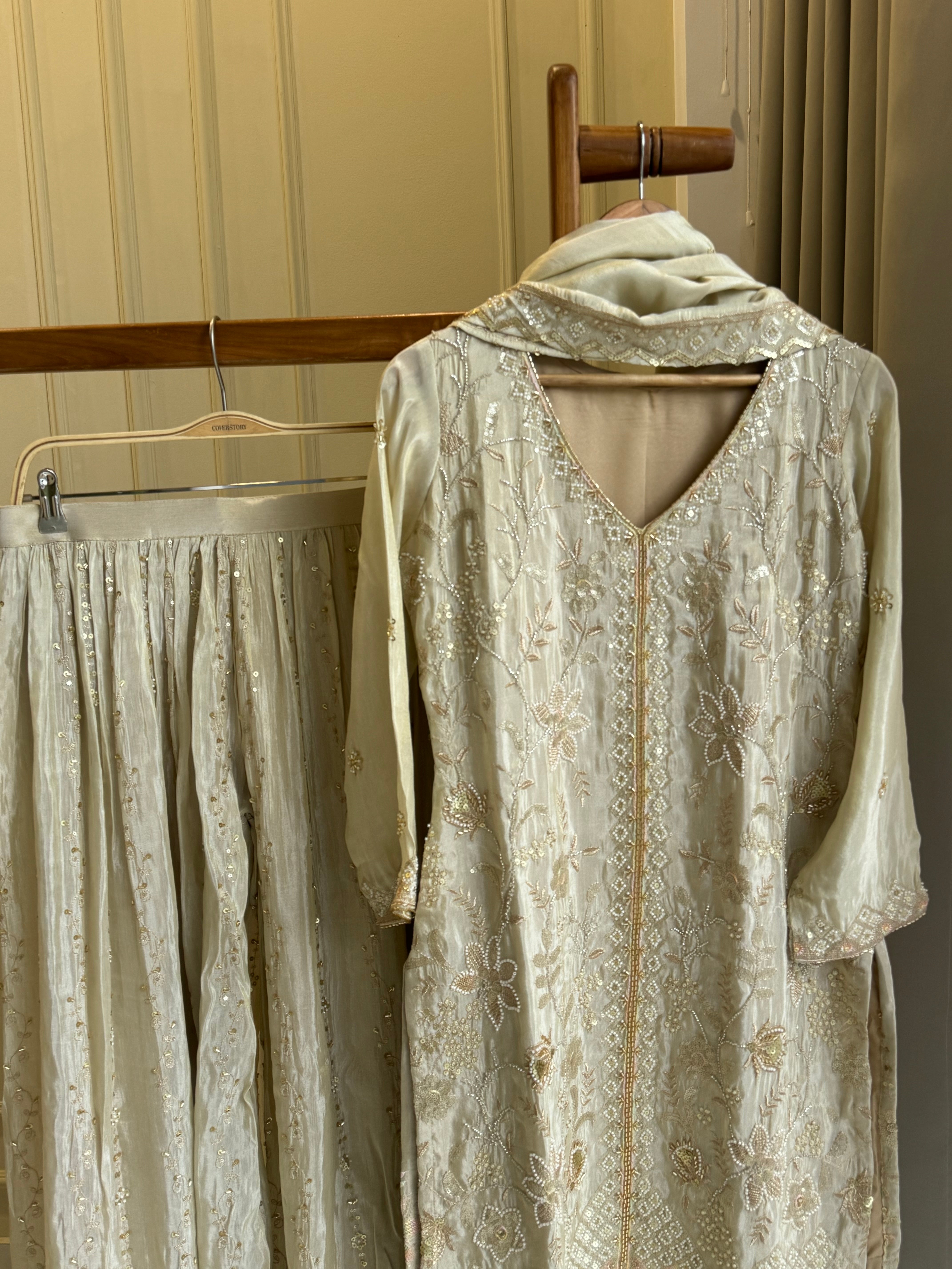 Pure Tissue Heavy Handworked Suit