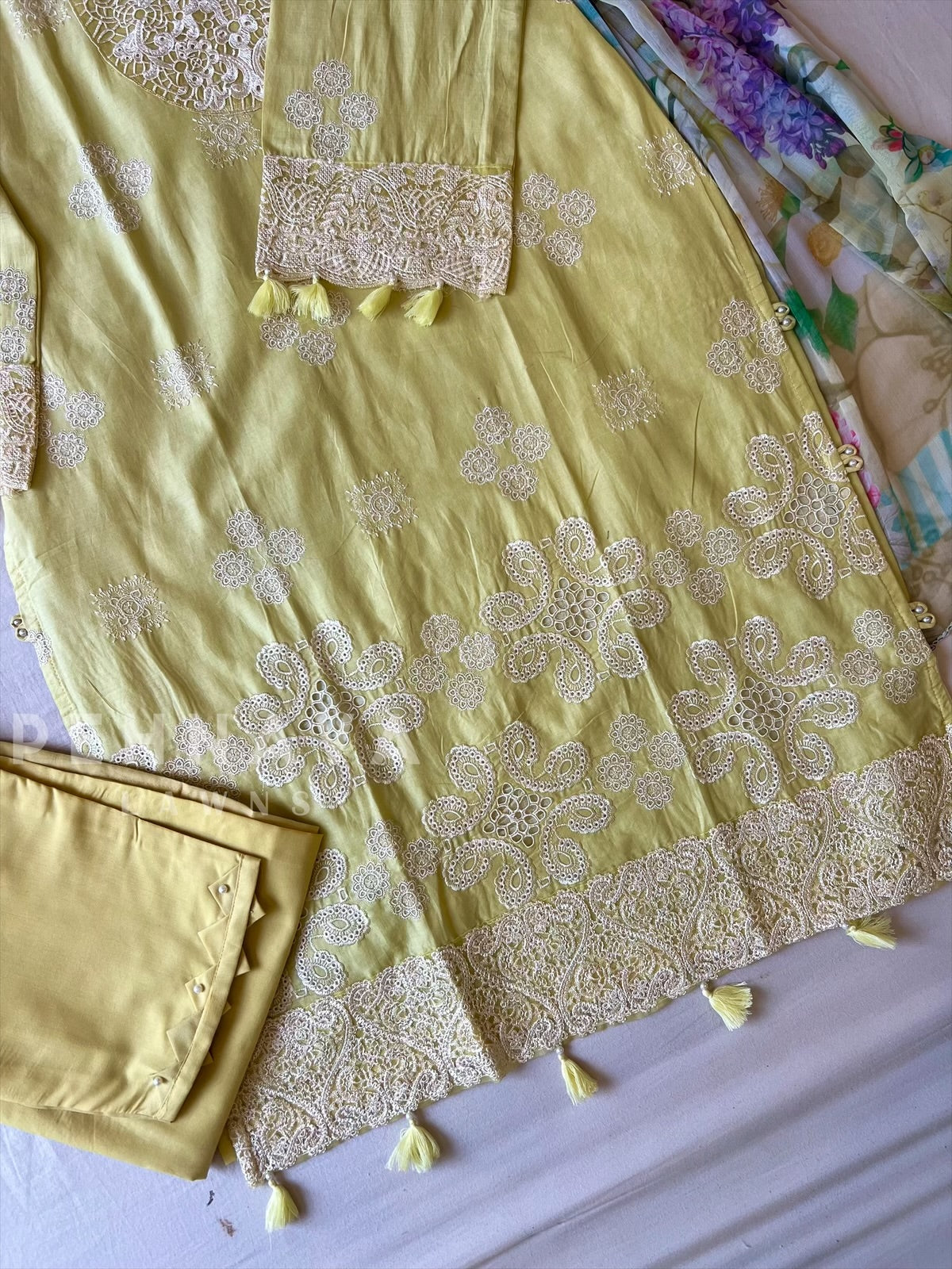 Premium Pak-Suit With Chiffon Dupatta - Pehnava Lawns