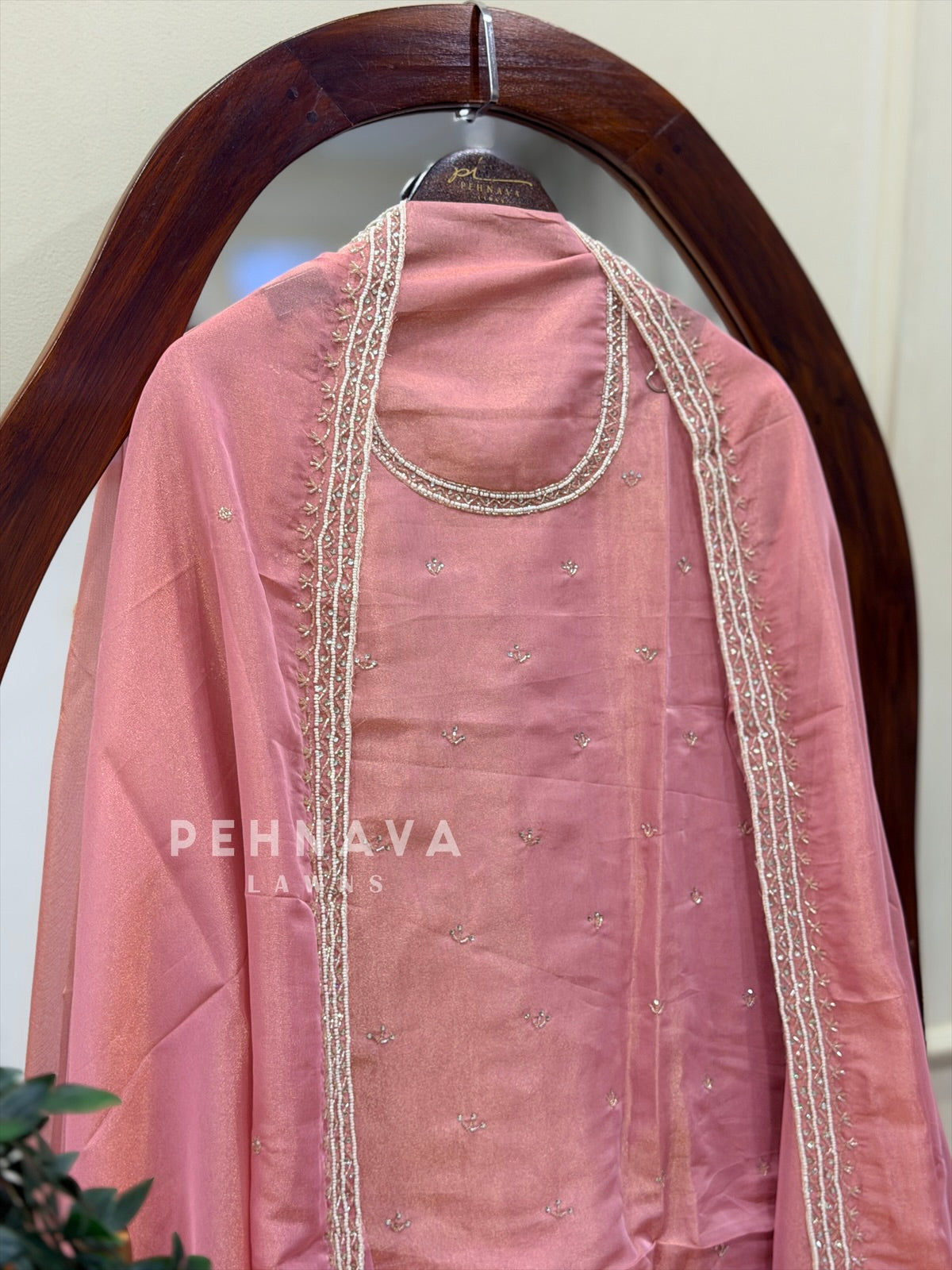 Tissue Handworked Unstitched Suit-314