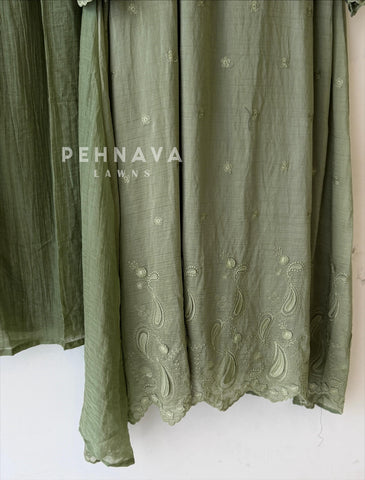 Scalloped EmbroideredThree Piece Set 5248