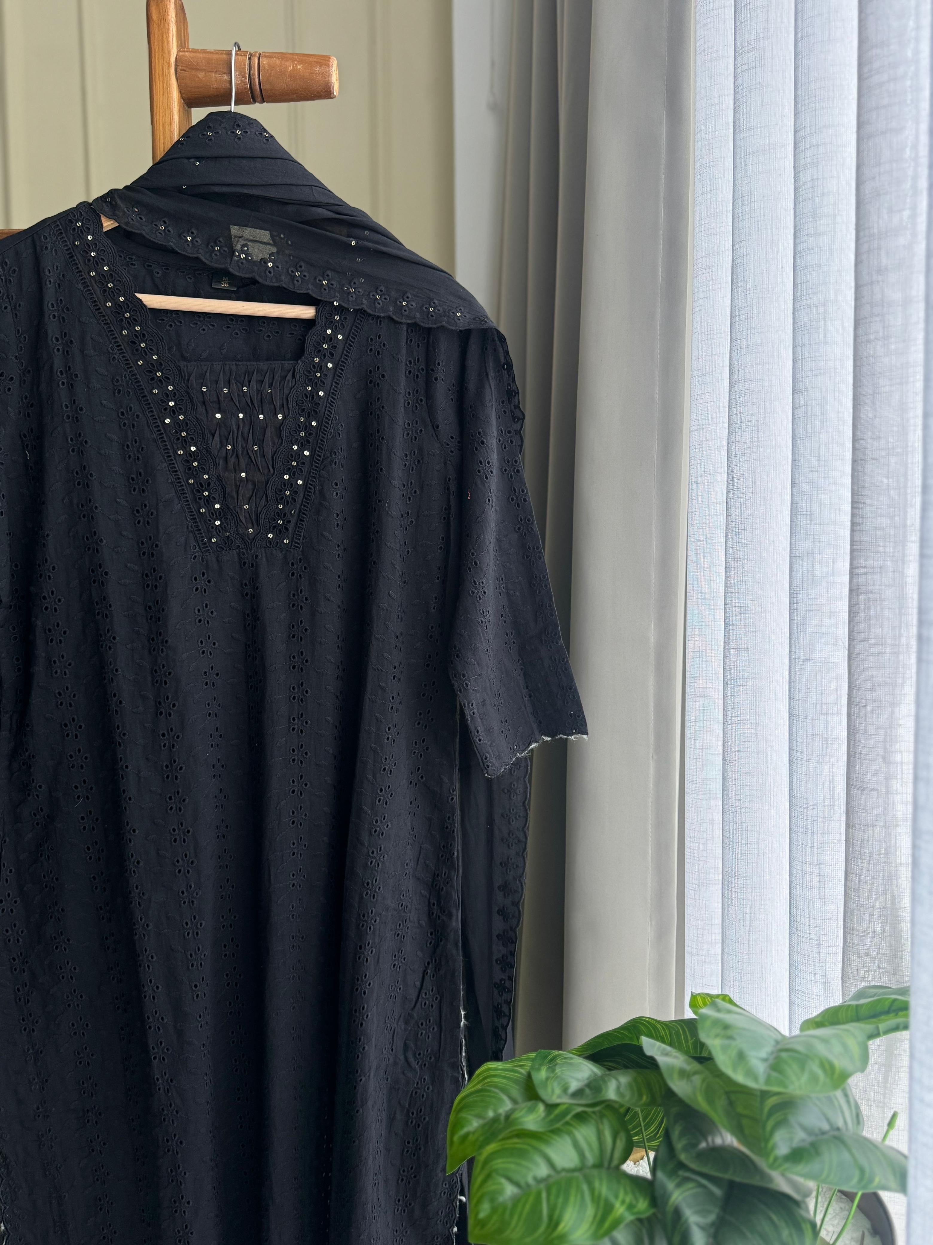 Pure Mul-Cotton Hakoba Embroidered Suit - Pehnava Lawns
