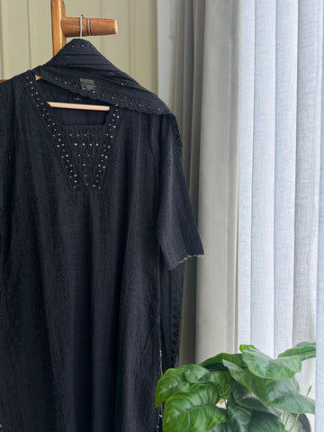 Pure Mul-Cotton Hakoba Embroidered Suit - Pehnava Lawns