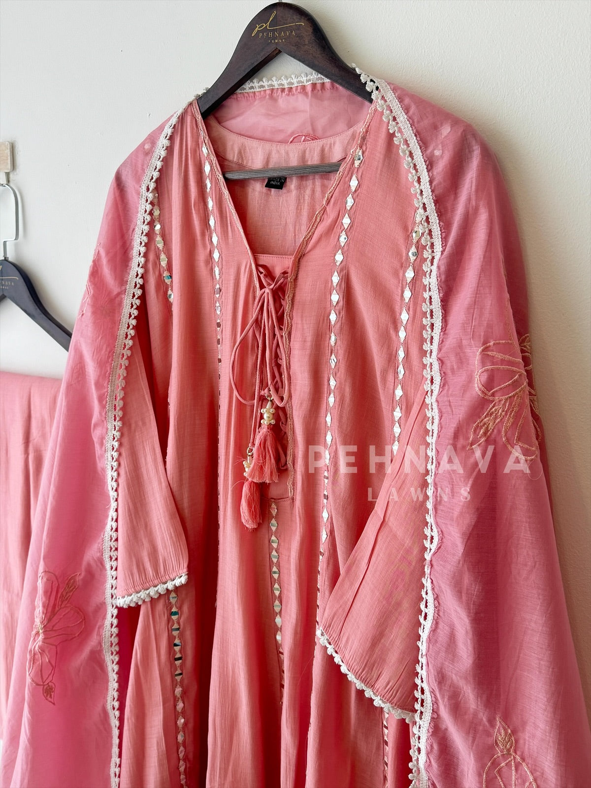 Mirror Thread Embroidery Chanderi Suit - Pehnava Lawns