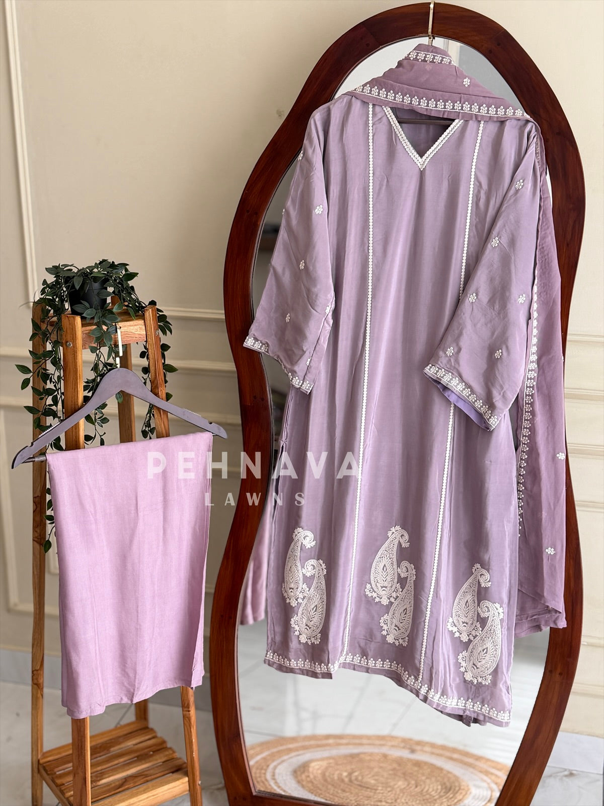V-Neck Paisley Embroidered Suit-SN6018