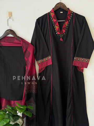 Black&Red Cotton Suit Set-12659 - Pehnava Lawns