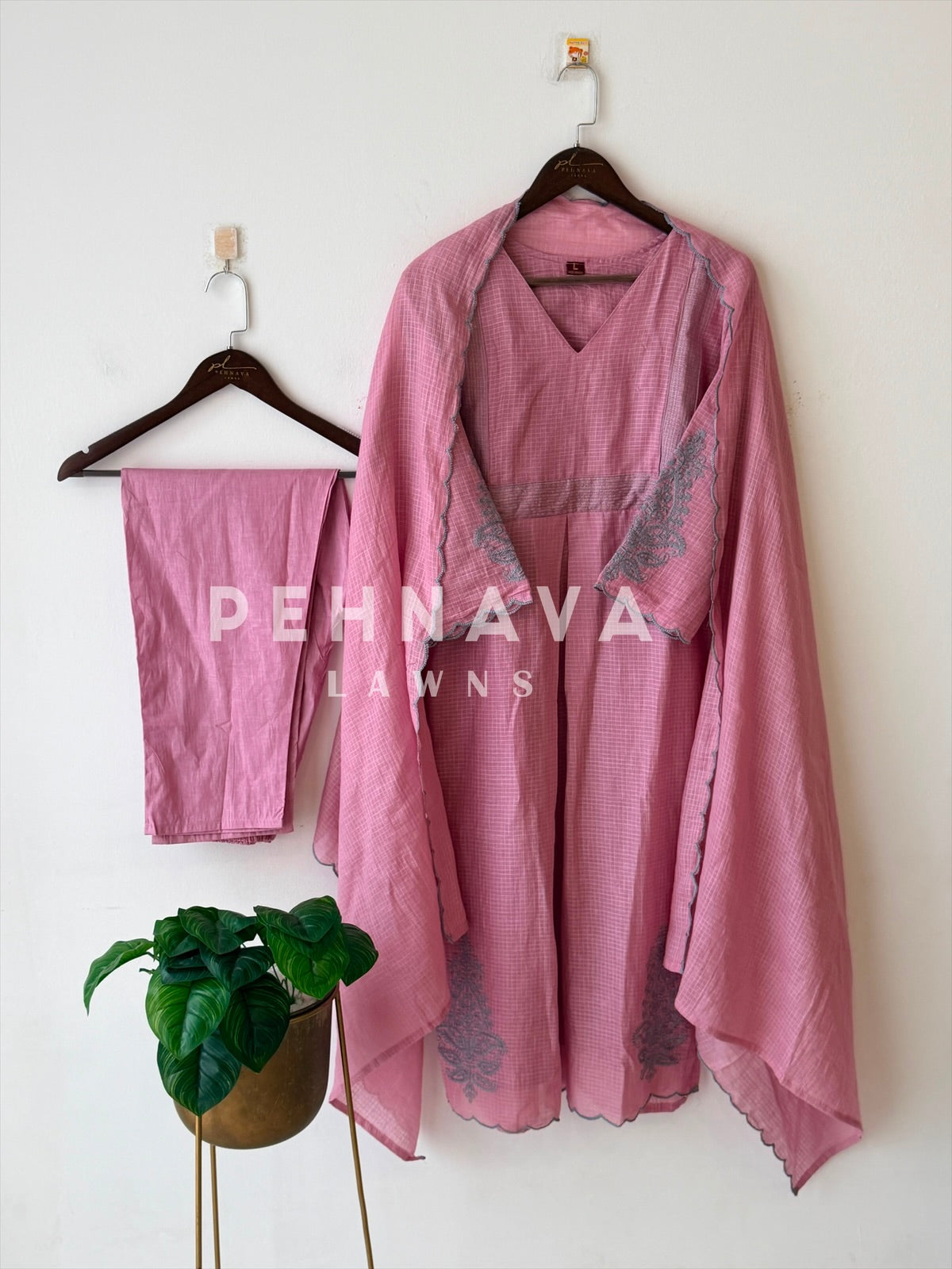 Cotacheck Embroidered Suit 13081