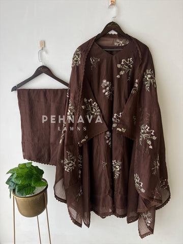 Embroidered Floral Kurta with Lace‑Trim Suit-4138 - Pehnava Lawns