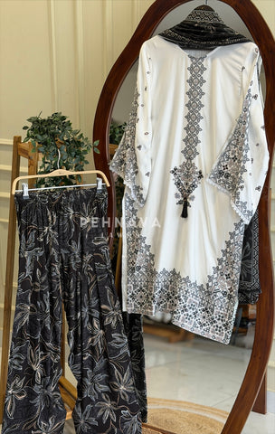 Floral Embroidered Farshi Salwar