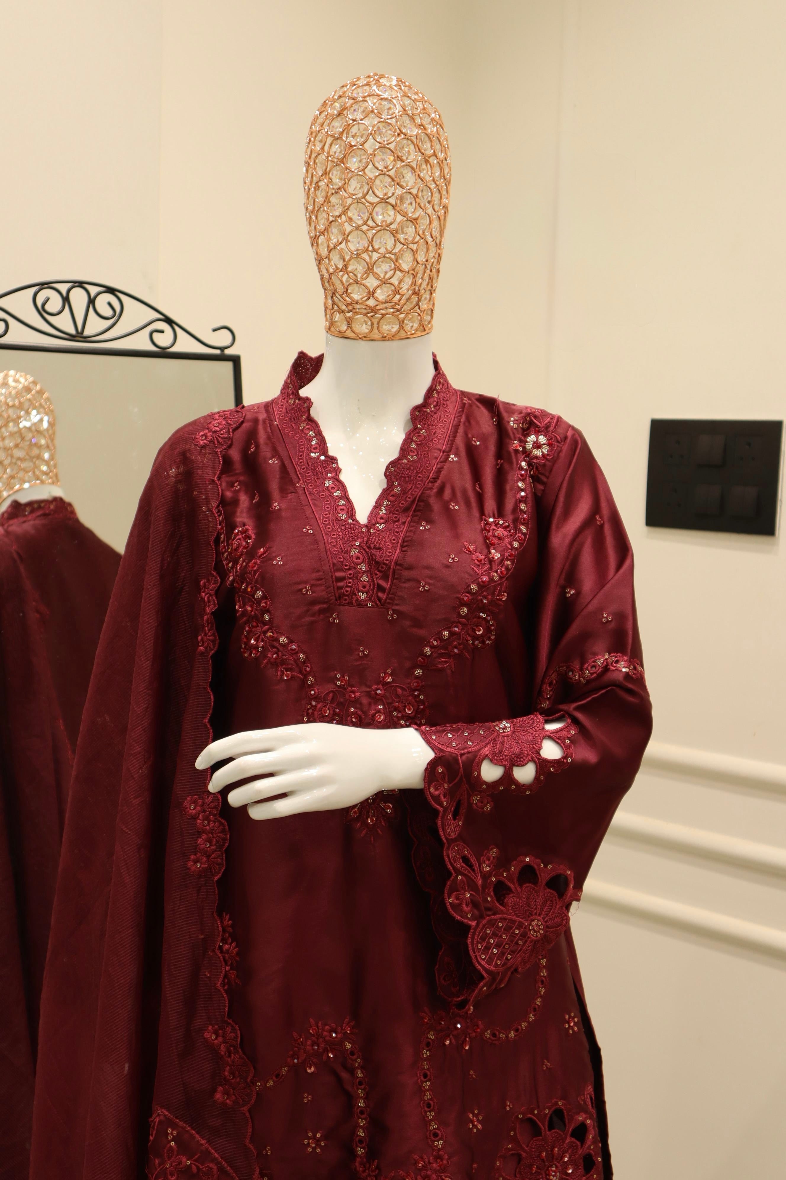 Floral Cutwork Appliqué Set-7274 - Pehnava Lawns