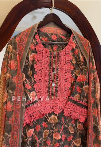 Lace Trimmed Printed Suit Set 253