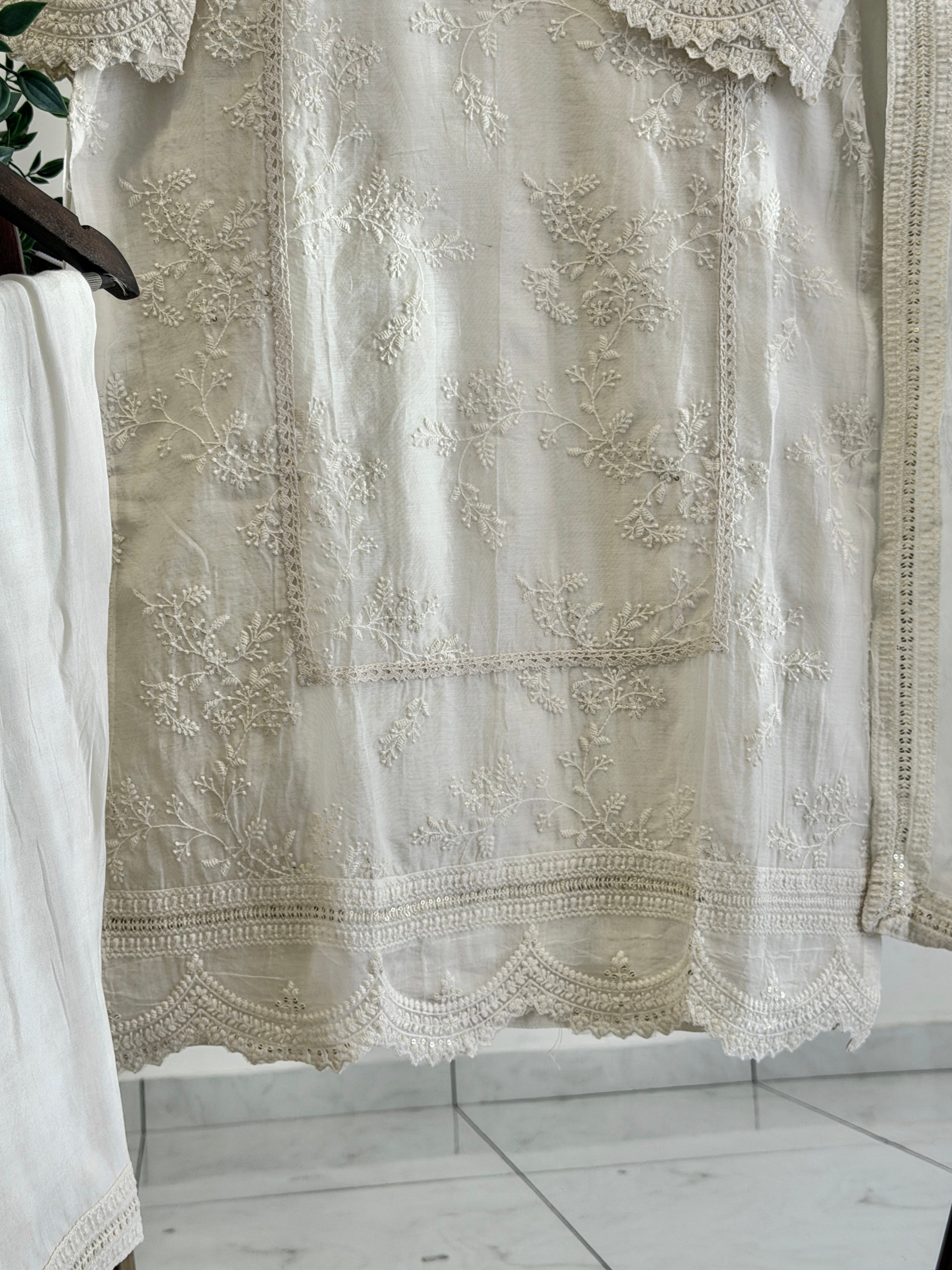 Chandheri Floral Embroidered Suit 1679