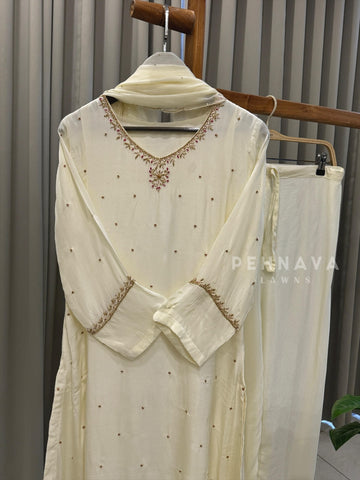 Premium Hand Work Attire - Pehnava Lawns