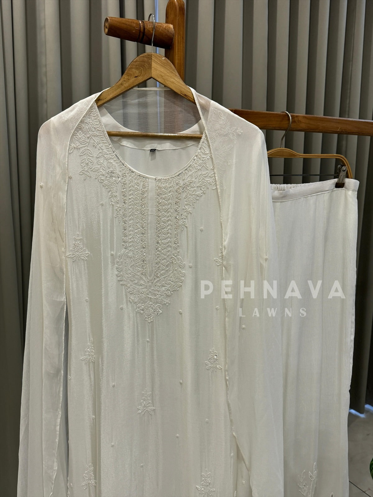 Premium Hand Work Ethnic Suit - Pehnava Lawns