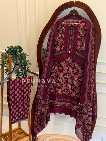 Lace Trimmed Printed Suit Set 253