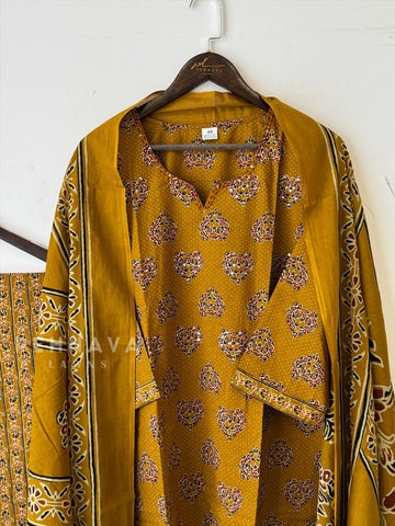 Ajrakh Printed Cotton Kurthi Set
