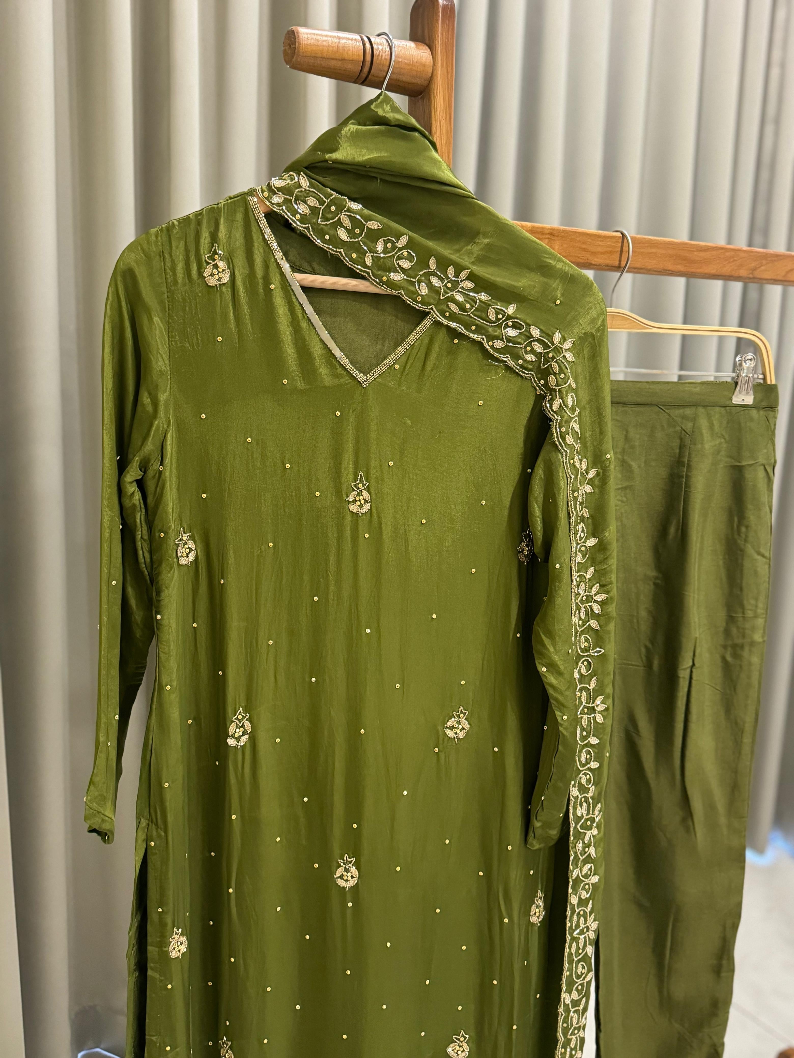 Premium Handworked Chin-non 3 piece Suit - Pehnava Lawns