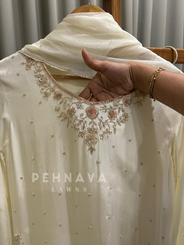 Luxe Handwork Ethnic Attire - Pehnava Lawns