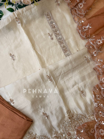 Tissue Handworked Unstitched Suit BDF96