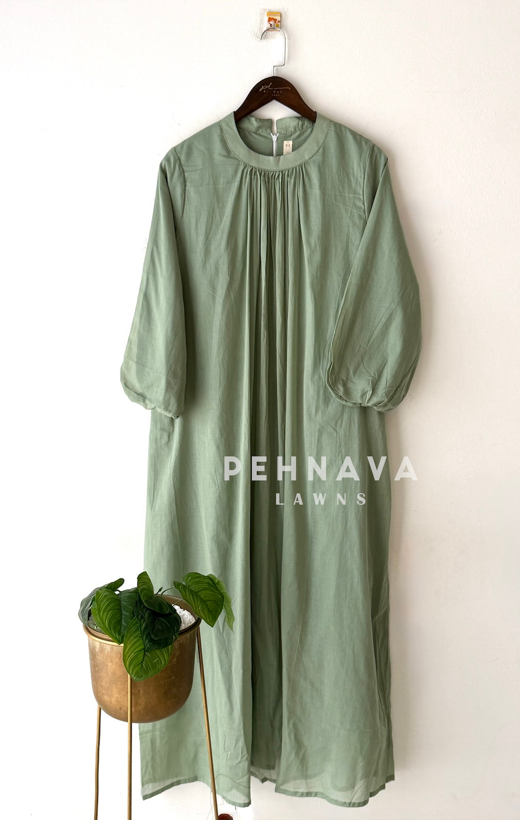 Minimal Imported Long Top B248