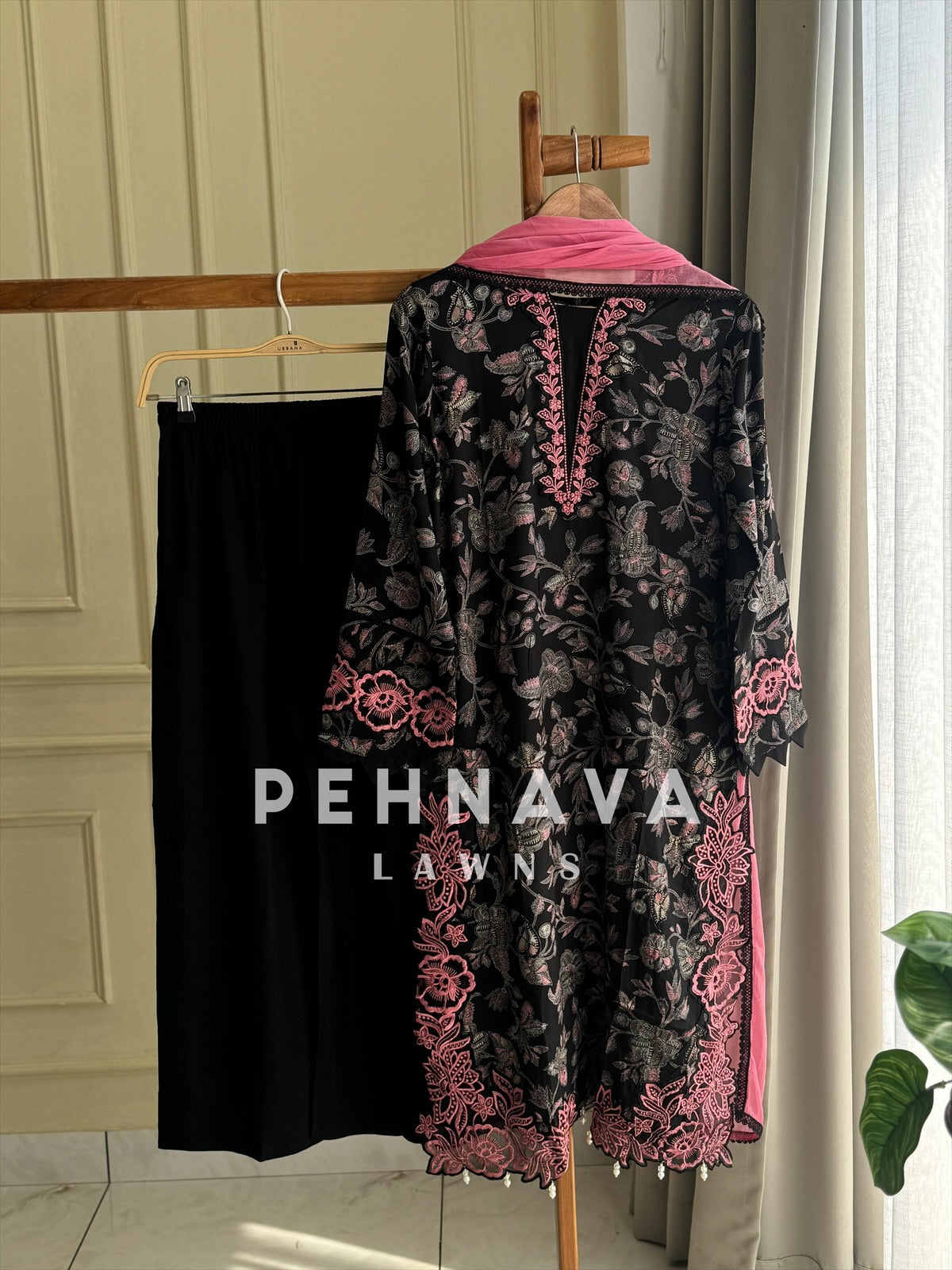 Floral Embroidery Kurtha set-New Colours - Pehnava Lawns
