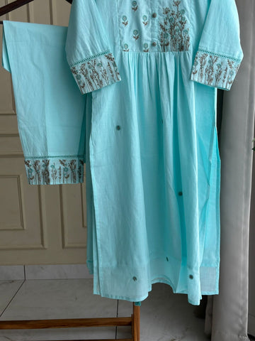 Pure Cotton Self-Embroidered pleated suit