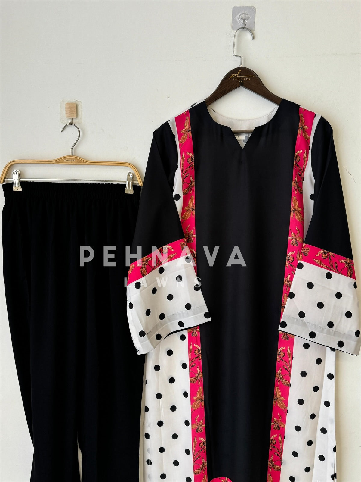 Premium Crepe Ethnic Suit - Pehnava Lawns