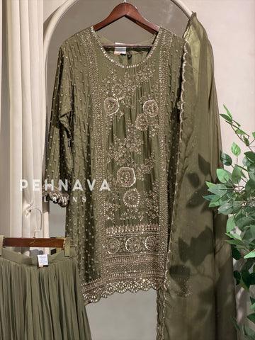 Premium Handworked Chinnon Ensemble