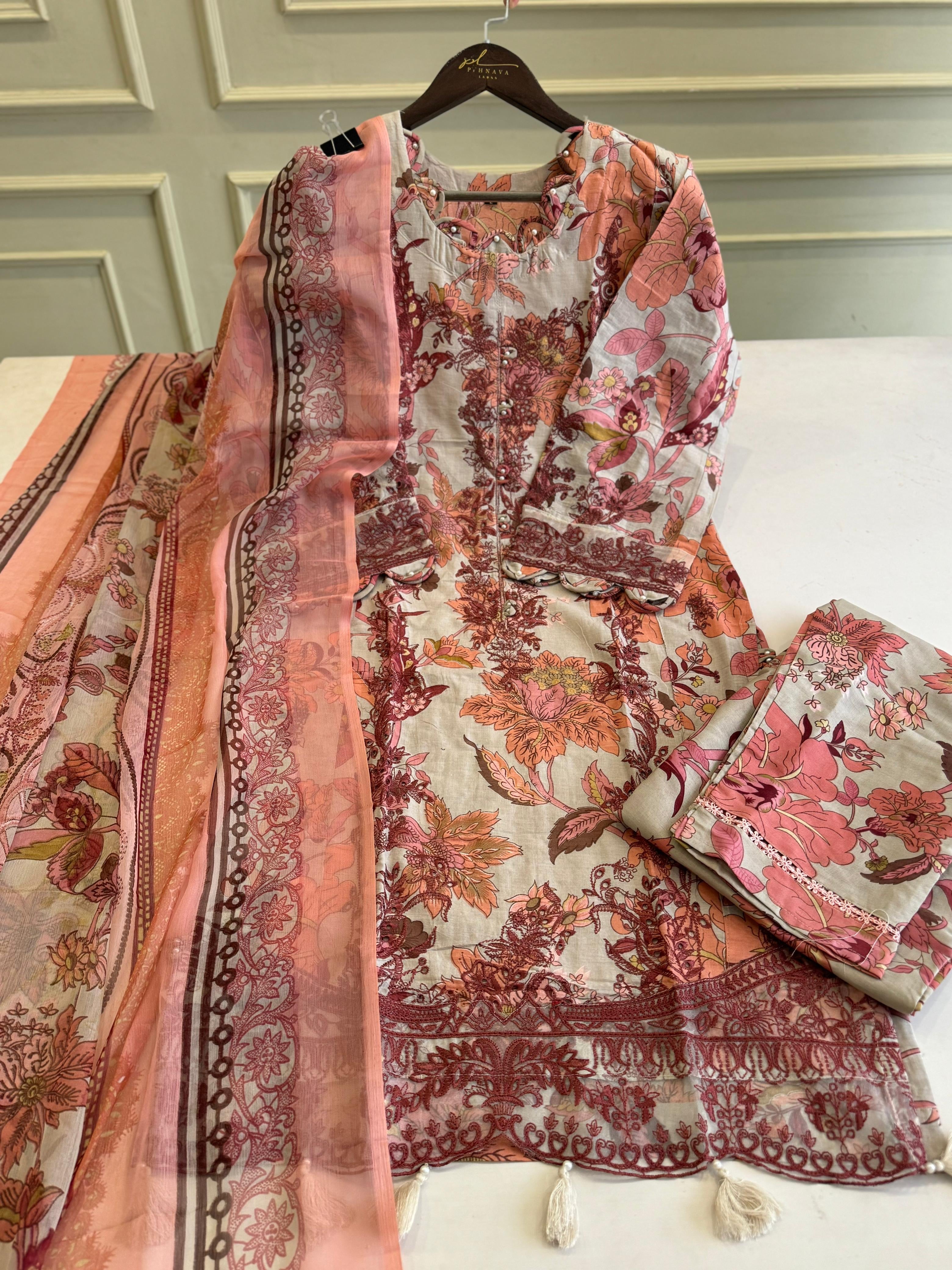 Traditional Embroidery Detailed Suit-5 - Pehnava Lawns