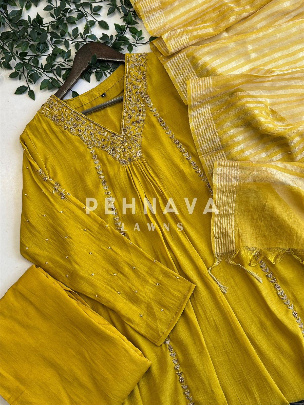 Timeless Ethnic Suit - Pehnava Lawns