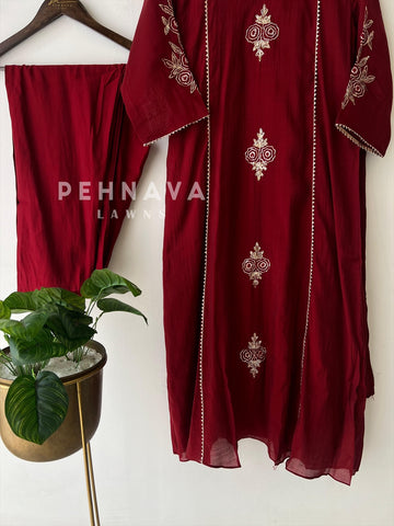 Rose Motif Embroidery Suit-4185 - Pehnava Lawns