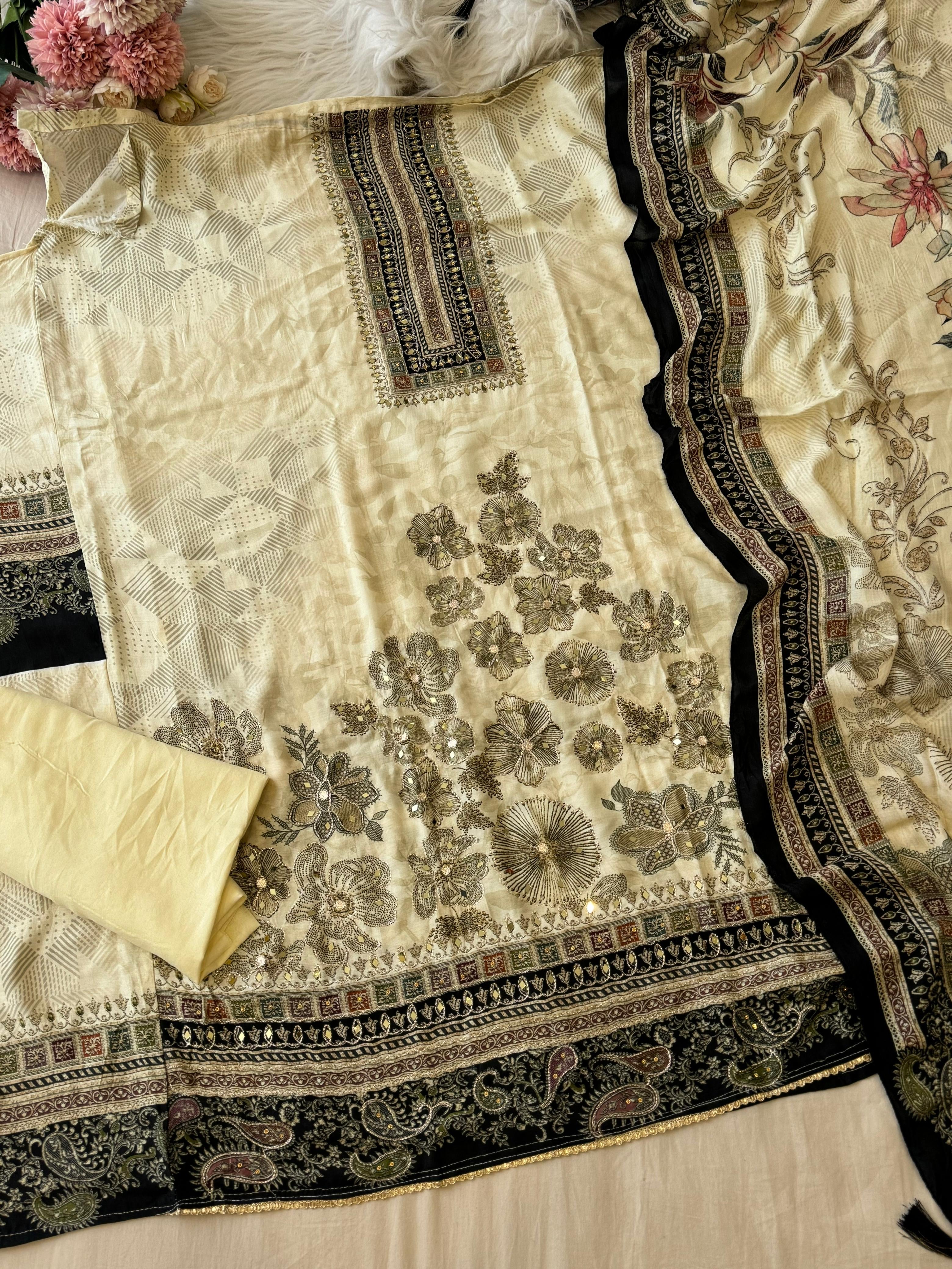 Premium Floral Designed Muslin Suit-297