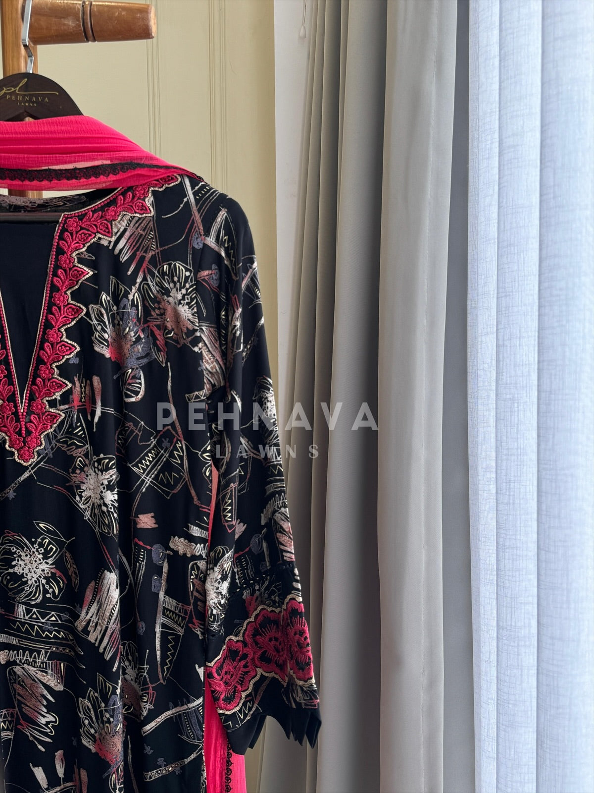 Floral Embroidery Kurtha set-New Colours LRC 143 - Pehnava Lawns