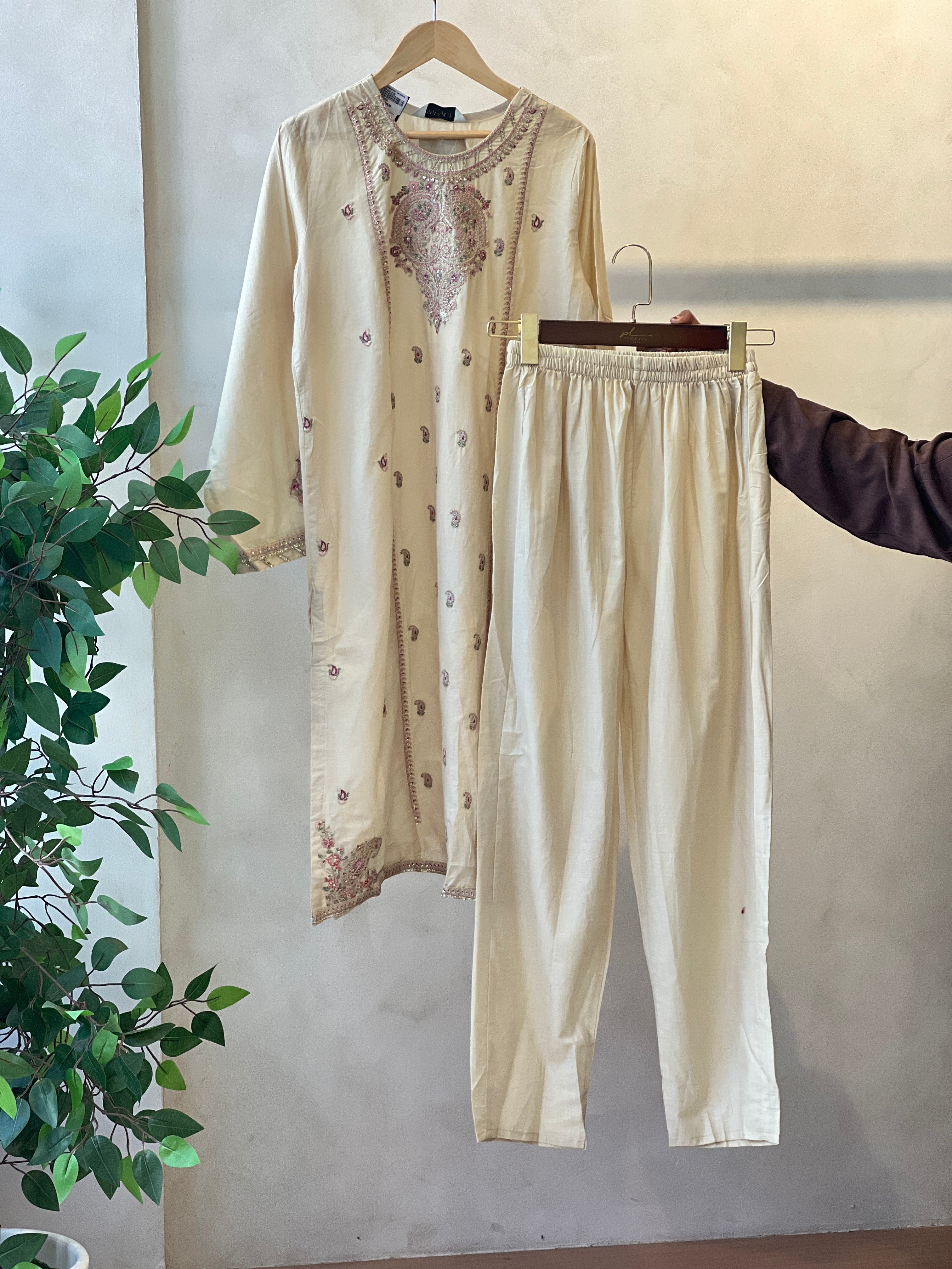 Kids party wear -ready to wear D.NO-129 - Pehnava Lawns
