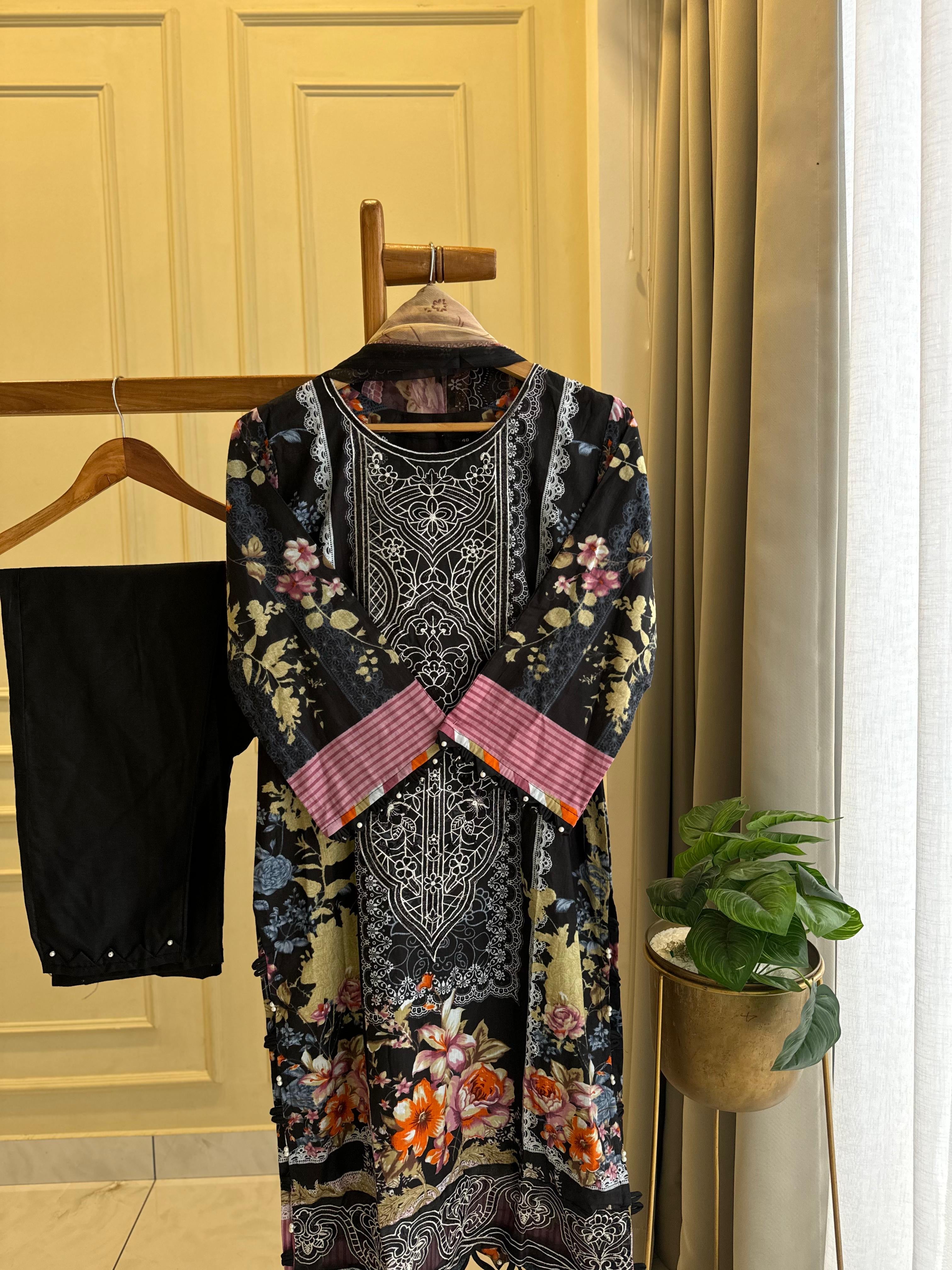 Contrast Printed Modern Pakistani Suit-2