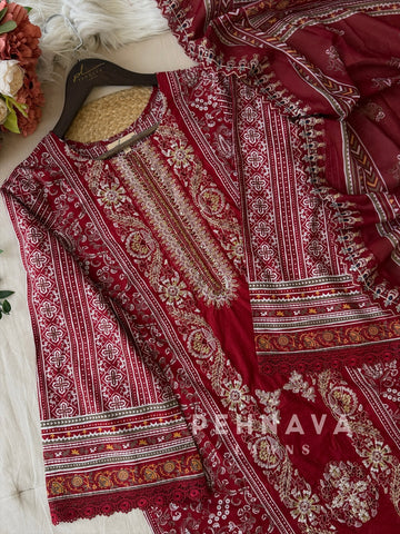 Signature Embroidered lawn Unstitched Suit 3650