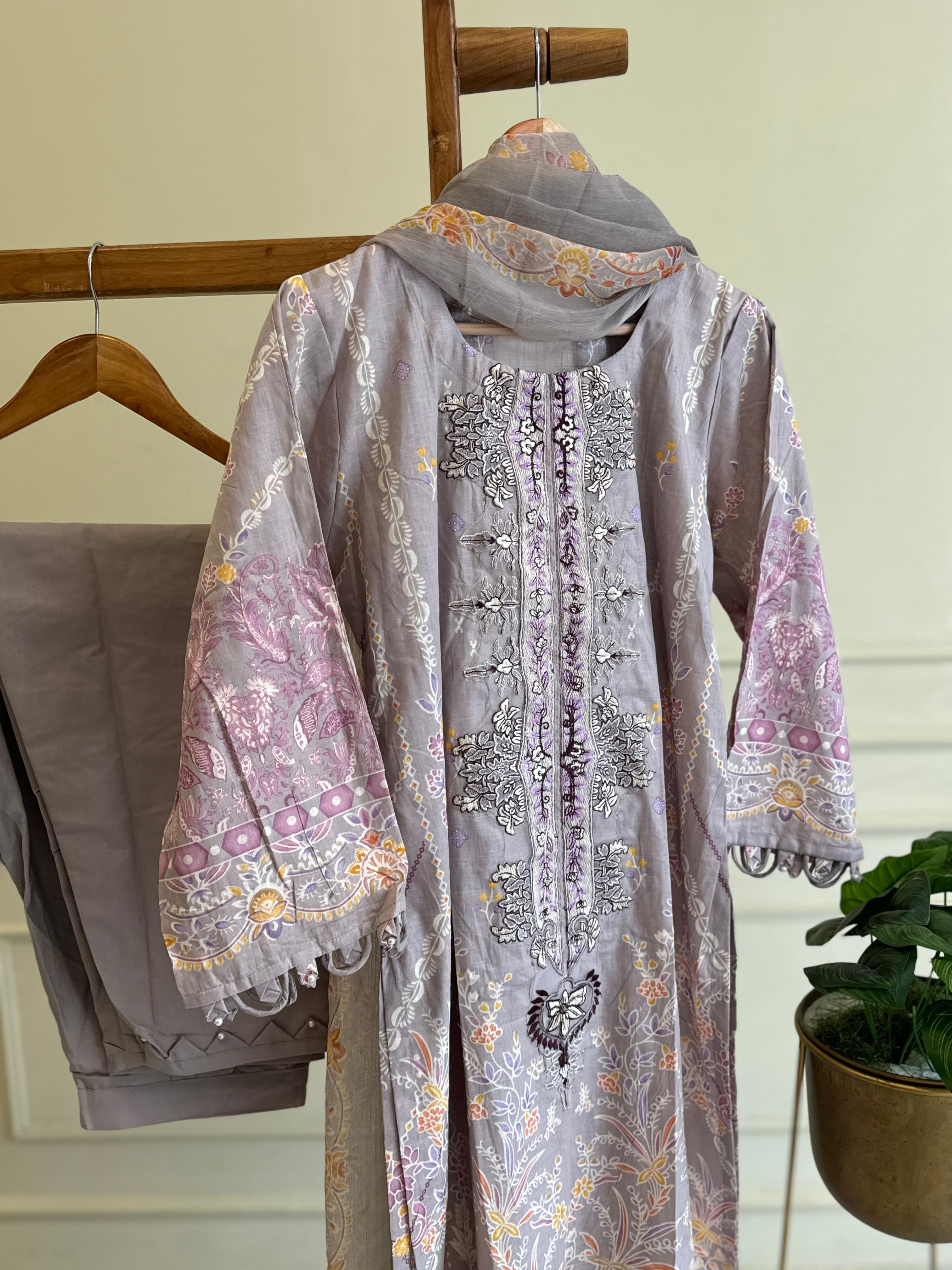 Cotton casuals suit pure chiffon dupatta-3