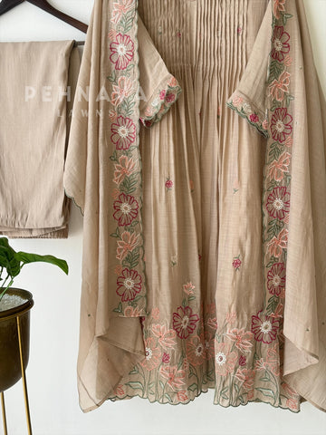 Rich Embroidered Pleated Suit-No.3