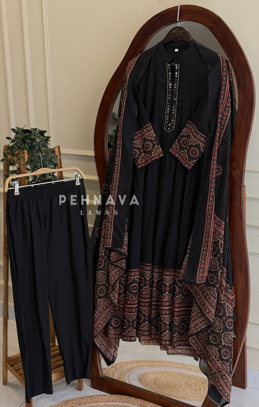 Border Printed Cotton Suit Set