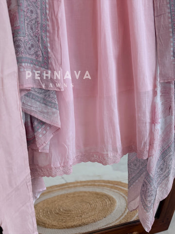 Pintuck & Lace Trim Kurta Set