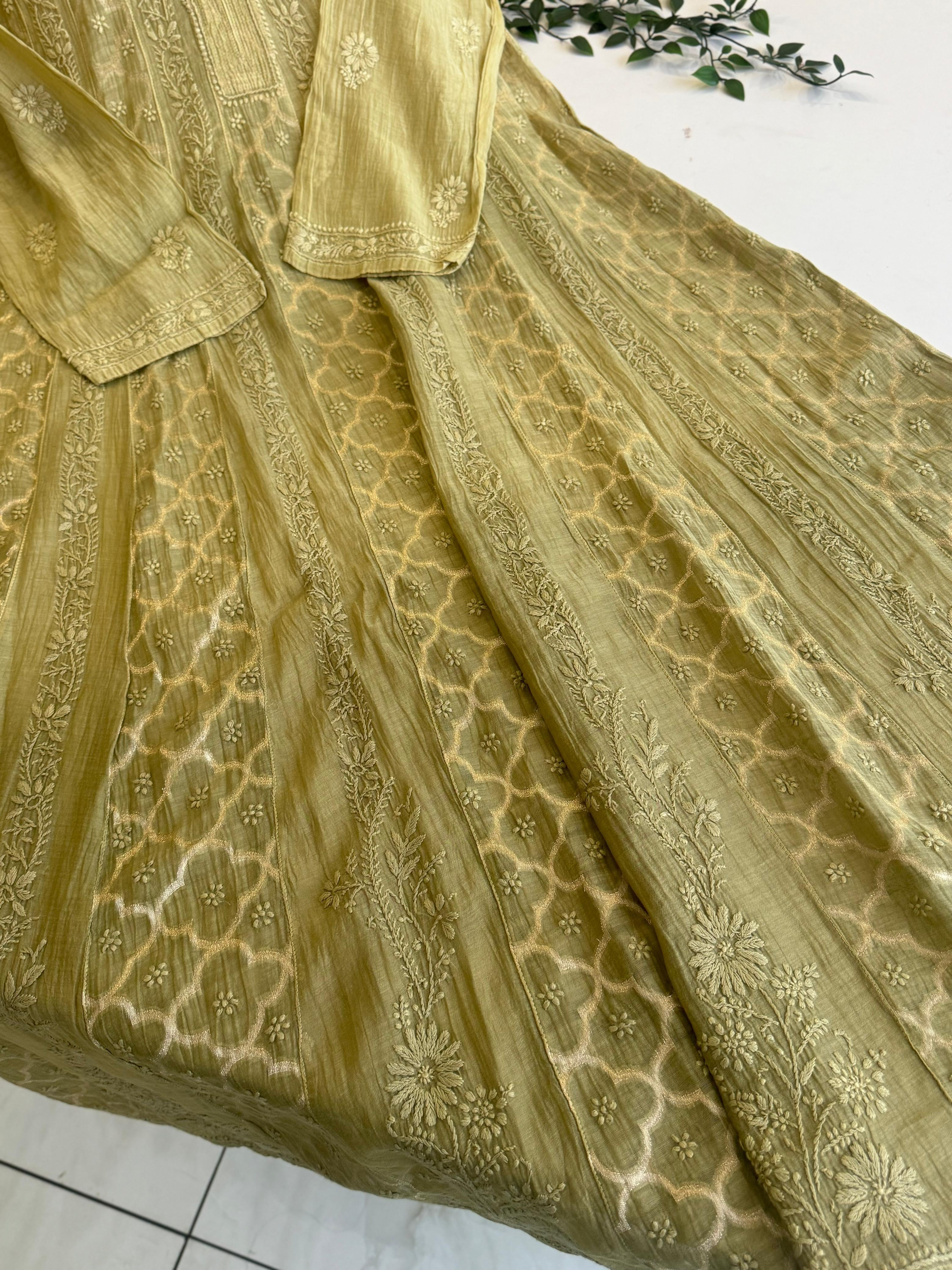 Authentic chikankari Anarkali-Kurta