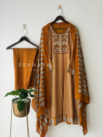 Premium Handworked Anarkali