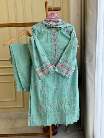 New Stylish Pakistani Salwar-1