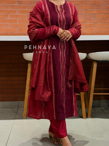 Straight Panel Embroidered Suit-6140 - Pehnava Lawns