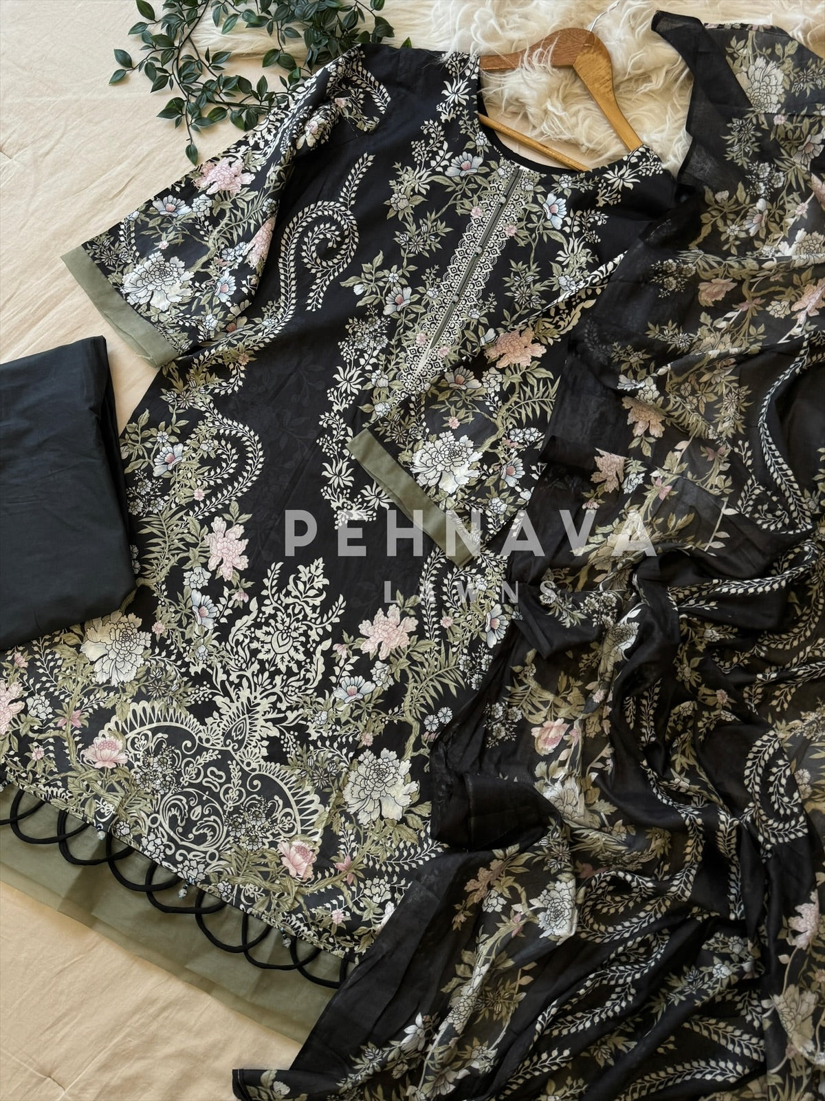 Floral neckline suit with dupatta